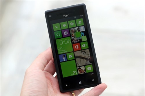 HTC-Windows-Phone-8X-JPG-1353921241_500x