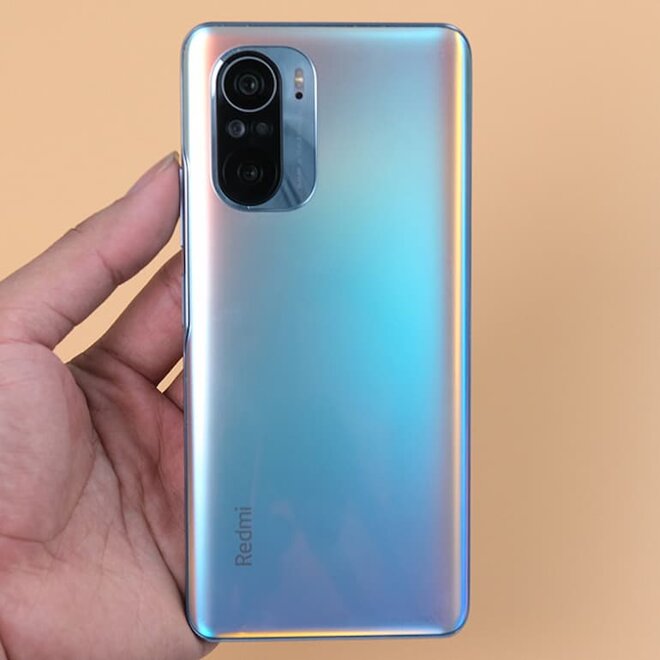 Kiểu thiết kế của điện thoại Xiaomi K40 Pro