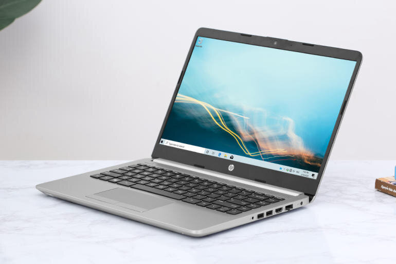 laptop HP 245 G8 63T27PA