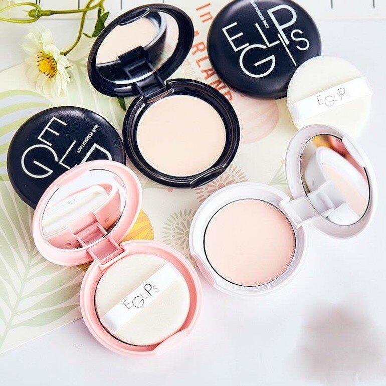 Phấn phủ Eglips Blur Powder Pact