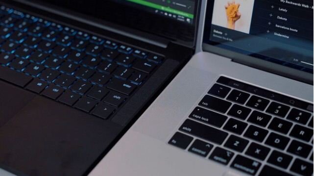 Bàn phím của Razer Blade Stealth có hành trình phím dài hơn bàn phím lẫy bướm của MacBook