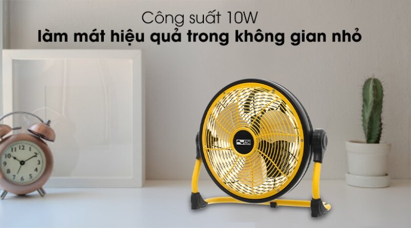Đánh giá AC ARF01D113 quạt sạc thiết kế độc đáo đề phòng mất điện