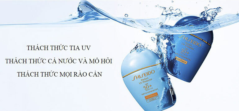 kem chống nắng Shiseido Ultimate Sun Protection Lotion SPF 50+ WetForce ngăn ngừa mồ hôi thấm vào cơ thể, chống thấm hiệu quả dưới nước giúp bạn thoải mái hơn khi vận động và đi tắm biển vào mùa hè