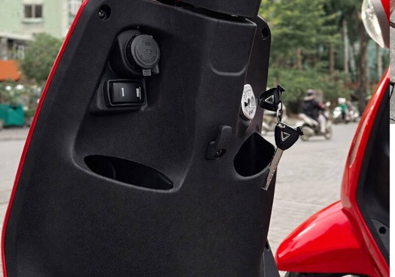 Xe máy điện đổi pin VinFast giá 19,99 triệu đồng: Đi 165 km/lần sạc, miễn phí đổi pin tới 2028