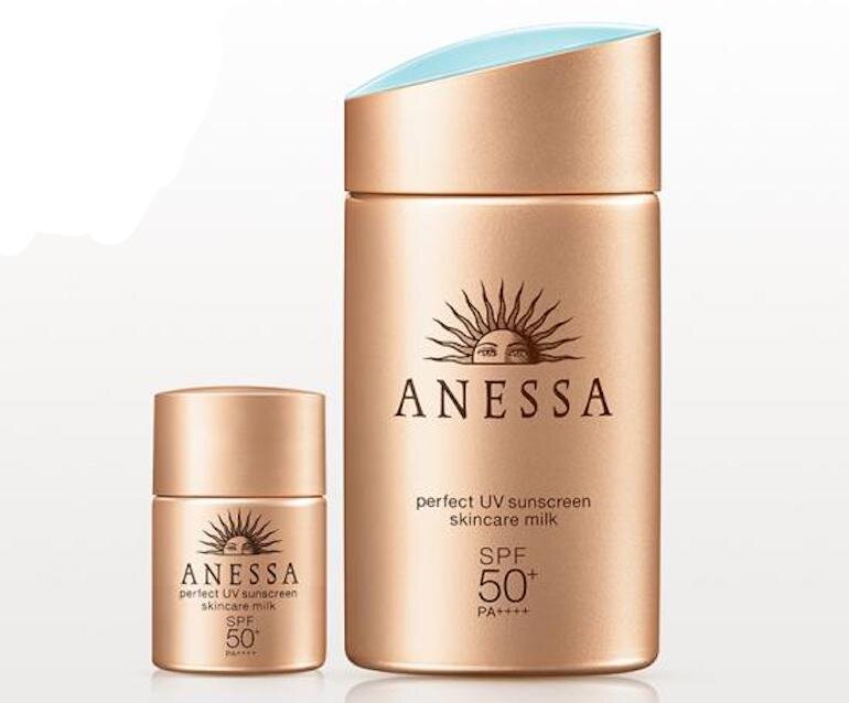 Sữa chống nắng cho da dầu Anessa Perfect UV Skincare Milk SPF 50+ PA++++