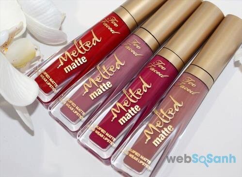 Thiết kế của dòng son kem lì Too Faced Melted Matte Liquid Lipstick khá lạ 