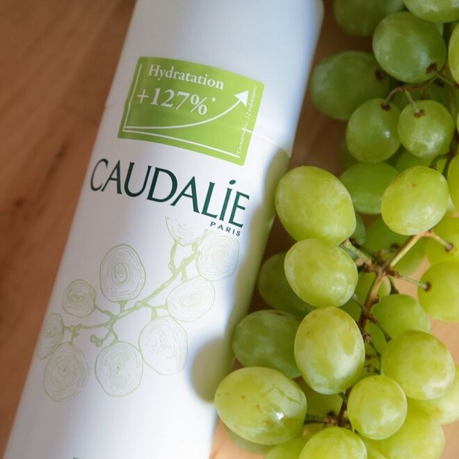 Xịt khoáng dưỡng ẩm Caudalie