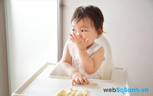 Sữa bột Dumex Gold 3 giúp bé ăn ngon và tiêu hóa tốt