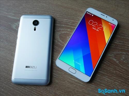 Smartphone MX5 của hãng điện thoại Meizu đến từ trung quốc cũng được trang bị tính năng lấy nét laser