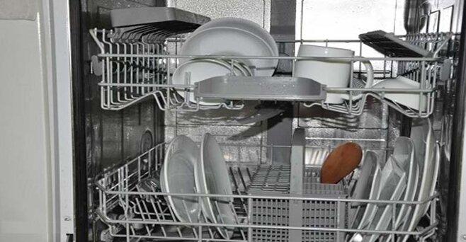 Lỗi i10 trên máy rửa bát Electrolux 