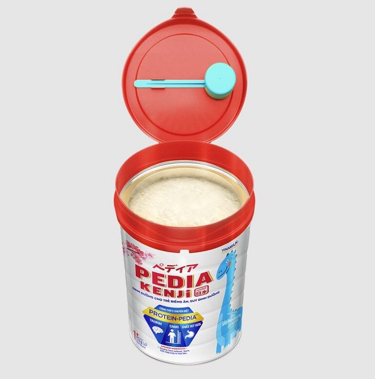 Chú ý pha sữa đúng cách, dùng muỗng của nhà sản xuất Đánh giá sữa Pedia Kenji của Vinamilk có tốt không?