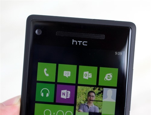 HTC-Windows-Phone-8X-4-JPG-1353925653_50