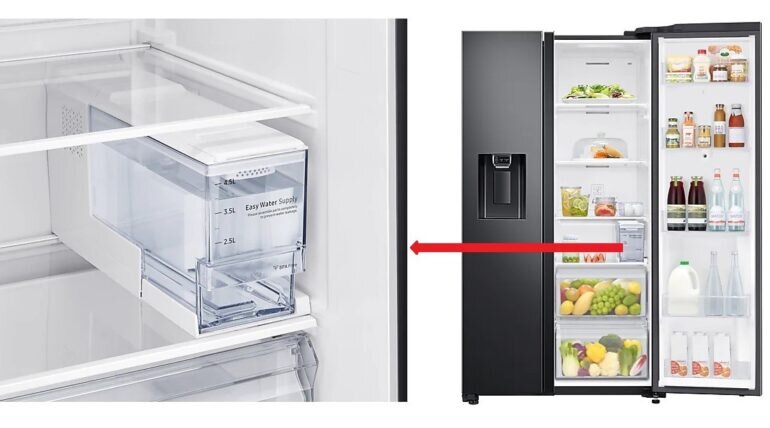 Kiểm tra bình chứa nước bên trong tủ lạnh Samsung Family Hub