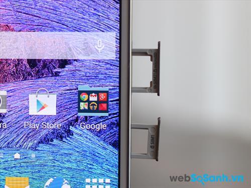 Do thiết kế nguyên khối nên các khe cắm Sim và thẻ nhớ của Galaxy E7 được bố trí bên cạnh phải