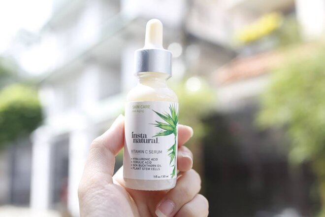 Serum InstaNatural Vitamin C with Hyaluronic Acid + Ferulic Acid