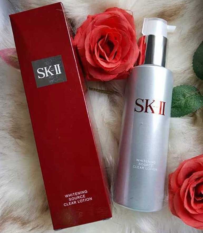 Nước hoa hồng Skii Whitening Source Clear Lotion