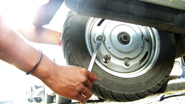 tube-tyre-puncture-repair-wheel-nut.jpg