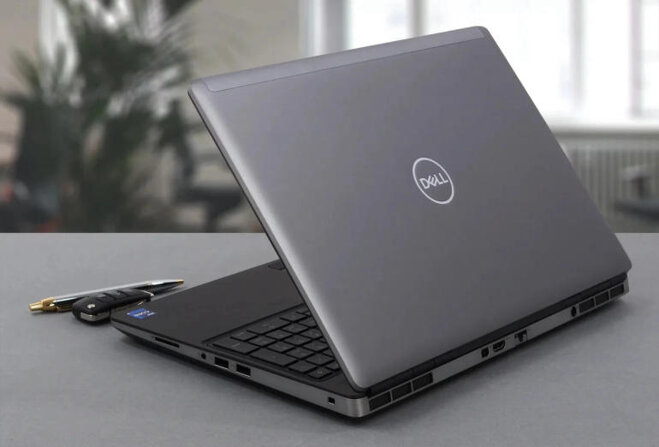 laptop dell precision 7560