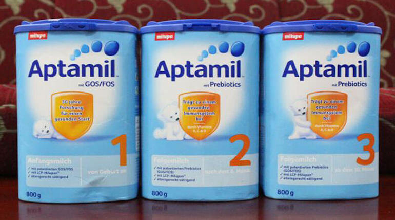 Sữa Aptamil Đức có nhiều loại khác nhau tương ứng với từng giai đoạn phát triển của bé