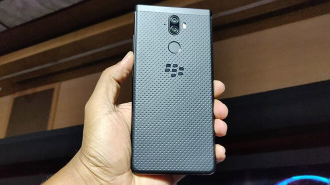 Blackberry Evolve