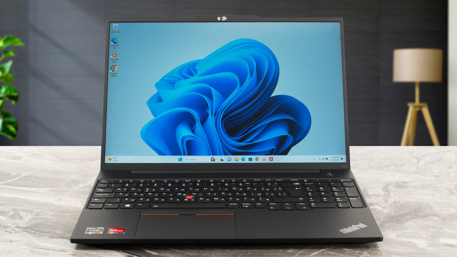 Lenovo ThinkPad E16 Gen 1: Laptop business giá rẻ nhưng đáng tin cậy!