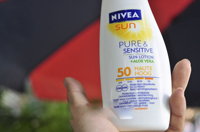 Kem chống nắng Đức Nivea Sun Pure chất kem mềm mịn, giúp bảo vệ và chăm sóc làn da hiệu quả dưới cái nắng của mùa hè