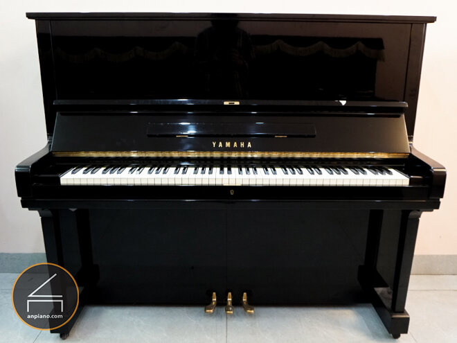 Piano cơ Yamaha U3E