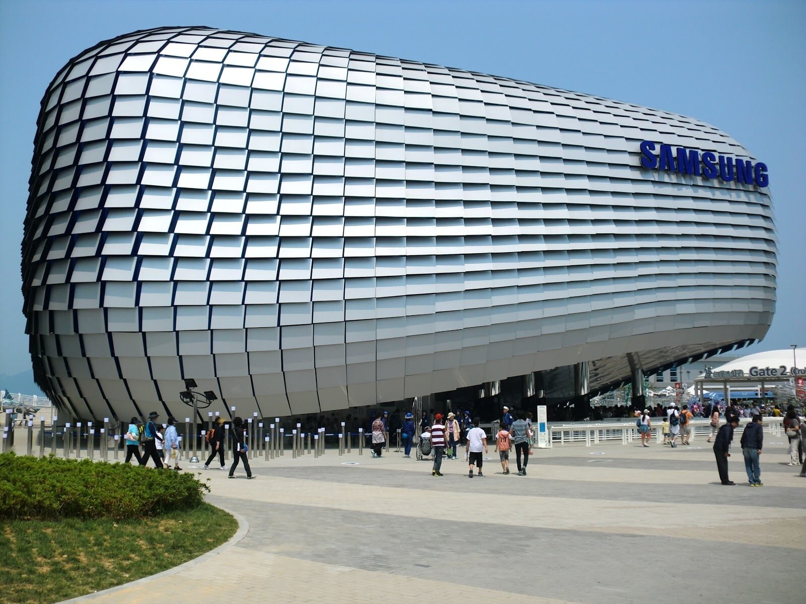 Samsung là thương hiệu thiết bị điện công nghệ lớn nhất tại Hàn Quốc
