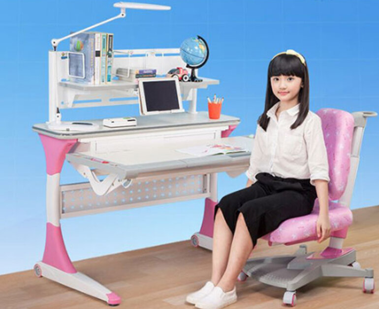 Bàn học thông minh Hòa Phát - Giá tham khảo: 8 - 11 triệu vnđ