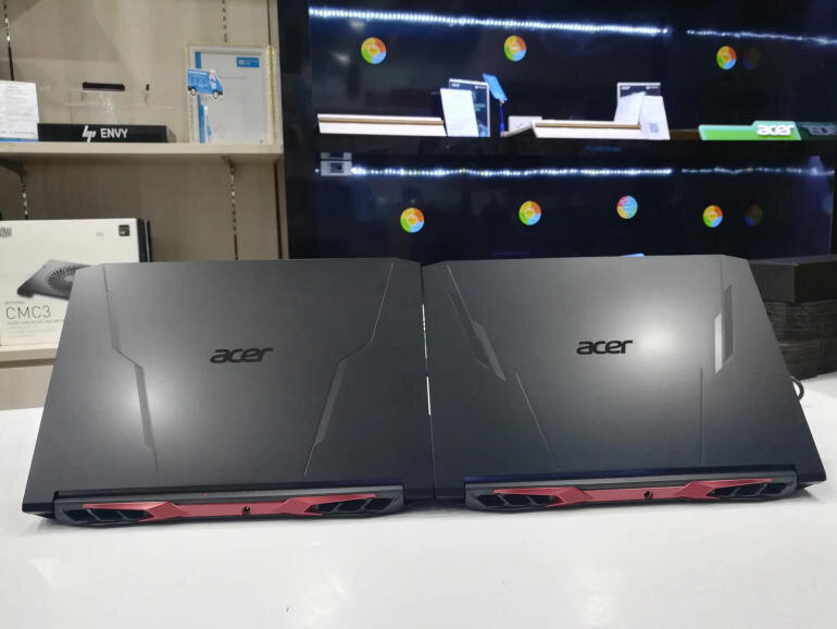 Laptop gaming Acer Nitro 5 Eagle AN515 57 71H1