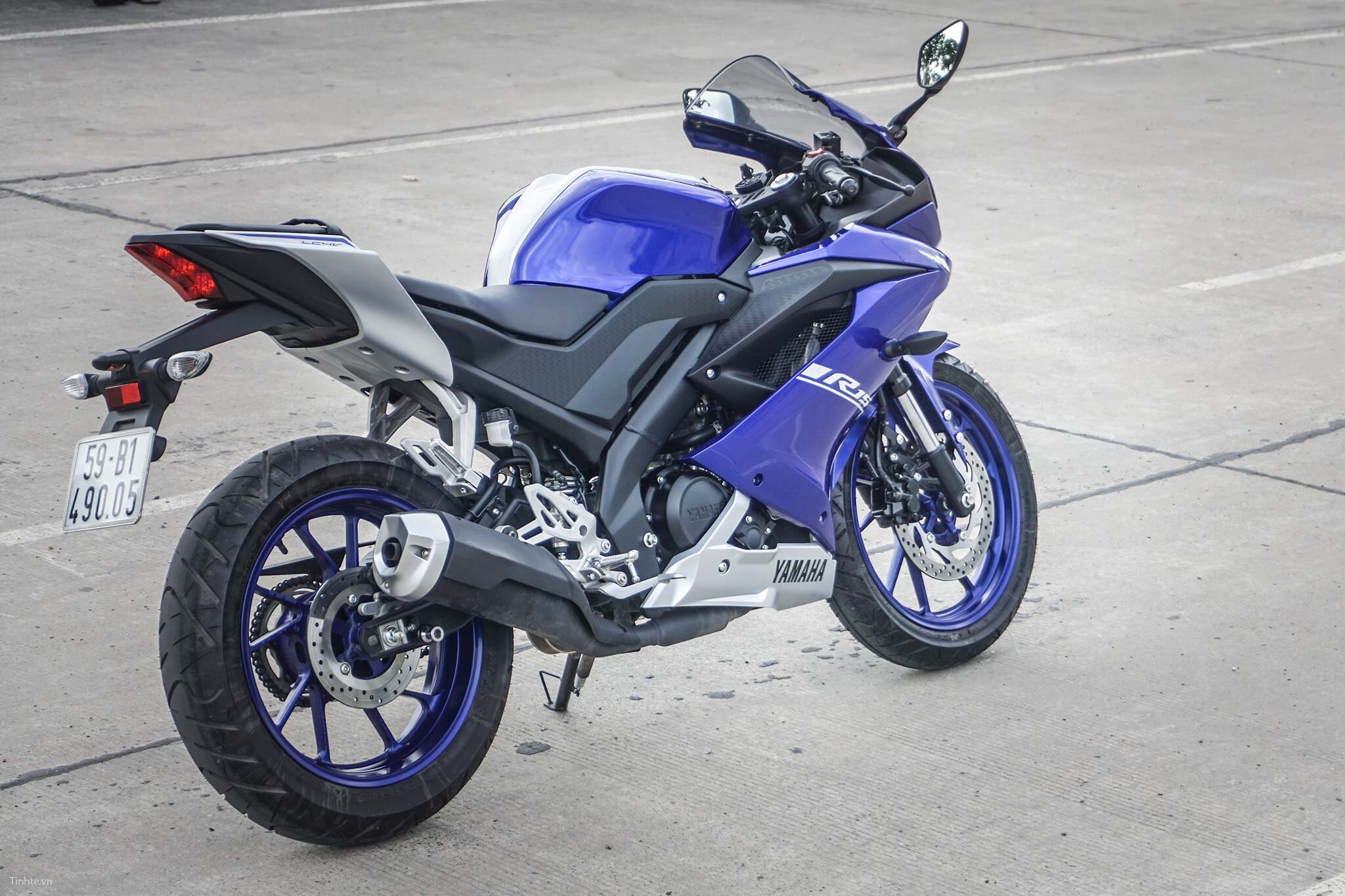 Yamaha R15 V3 sở hữu kiểu dáng thể thao, cá tính 