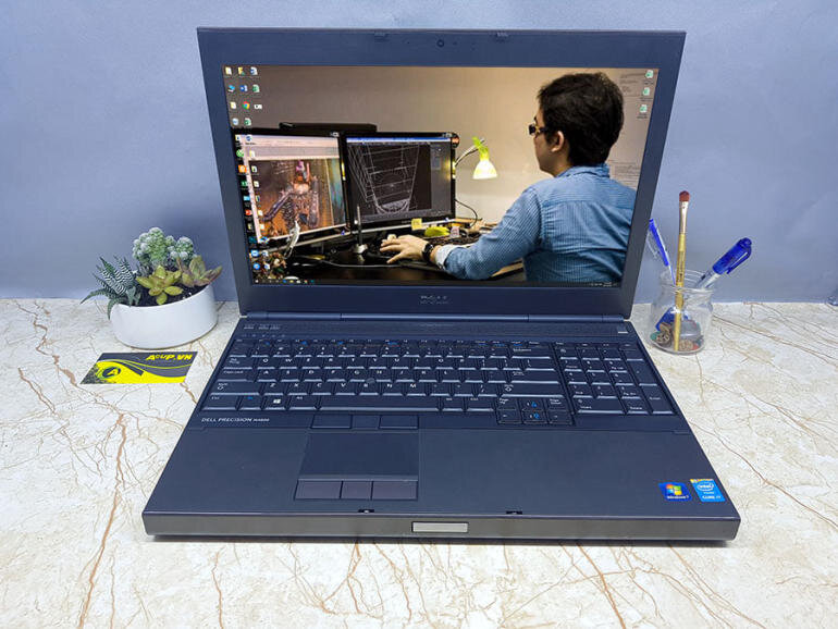 Laptop dựng video Dell Precision M4800