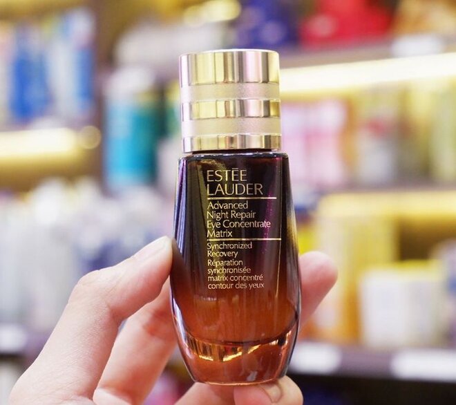 serum mắt Estee Lauder