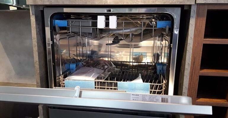 Feuer tích hợp nhiều công nghệ hiện đại Máy rửa bát Feuer