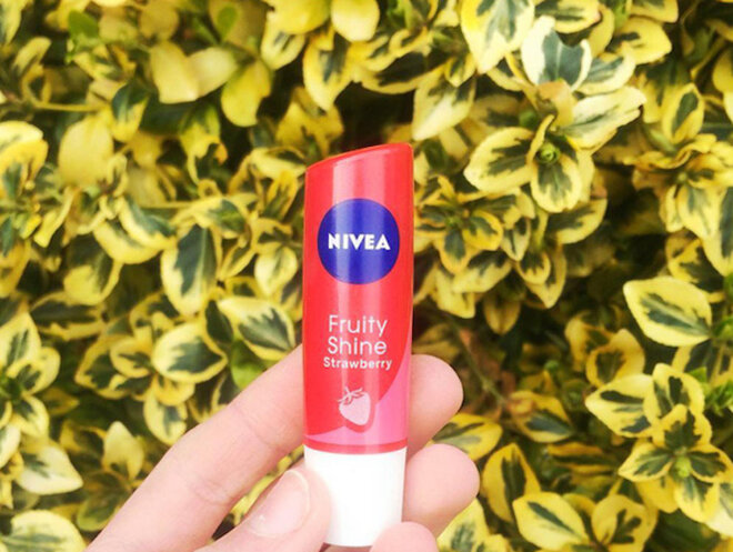 son dưỡng môi Nivea