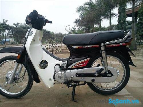 Honda Dream là một trong những chiếc xe huyền thoại được dân phượt ưa thích