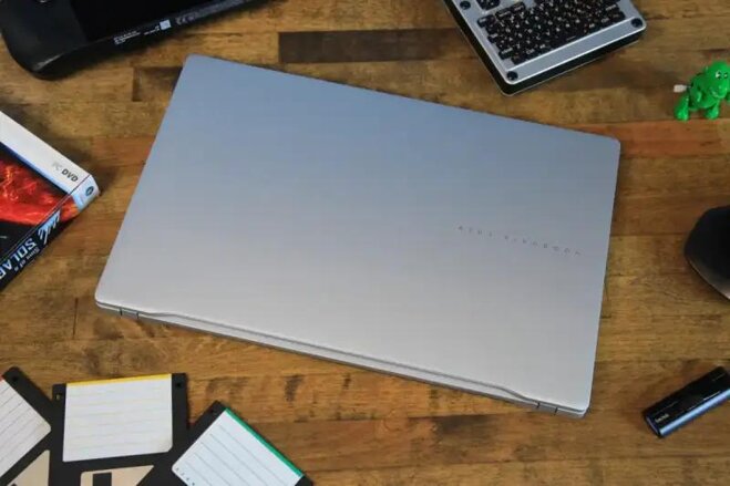 Đánh giá ASUS VivoBook S15 (S5507): Hiệu năng mạnh mẽ với Snapdragon X Elite!