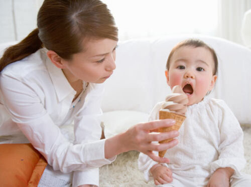 Cho con uống nước lạnh, ăn kem làm suy giảm hệ miễn dịch