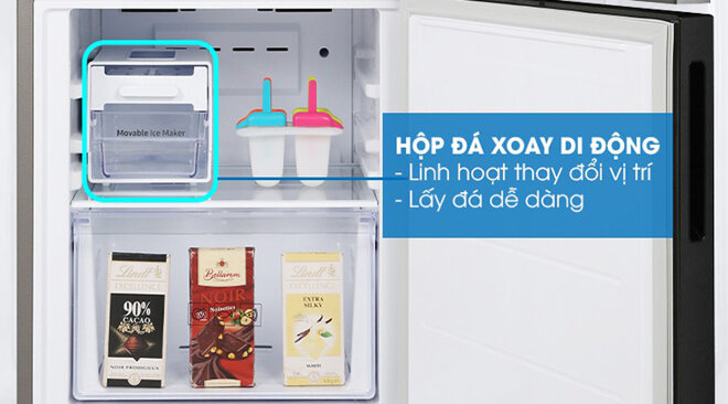 Khay đá xoay tiện lợi của tủ lạnh Samsung RT22M4032BY/SV