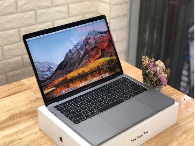 Macbook pro cũ-2