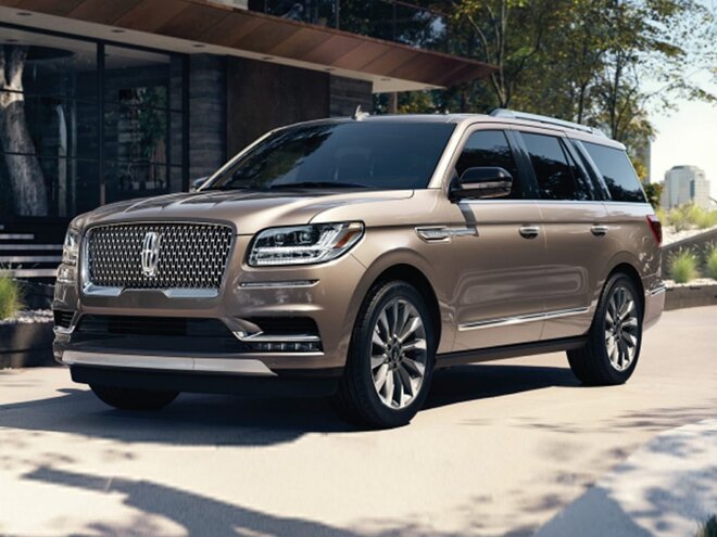 Lincoln Navigator thu hút mọi ánh nhìn