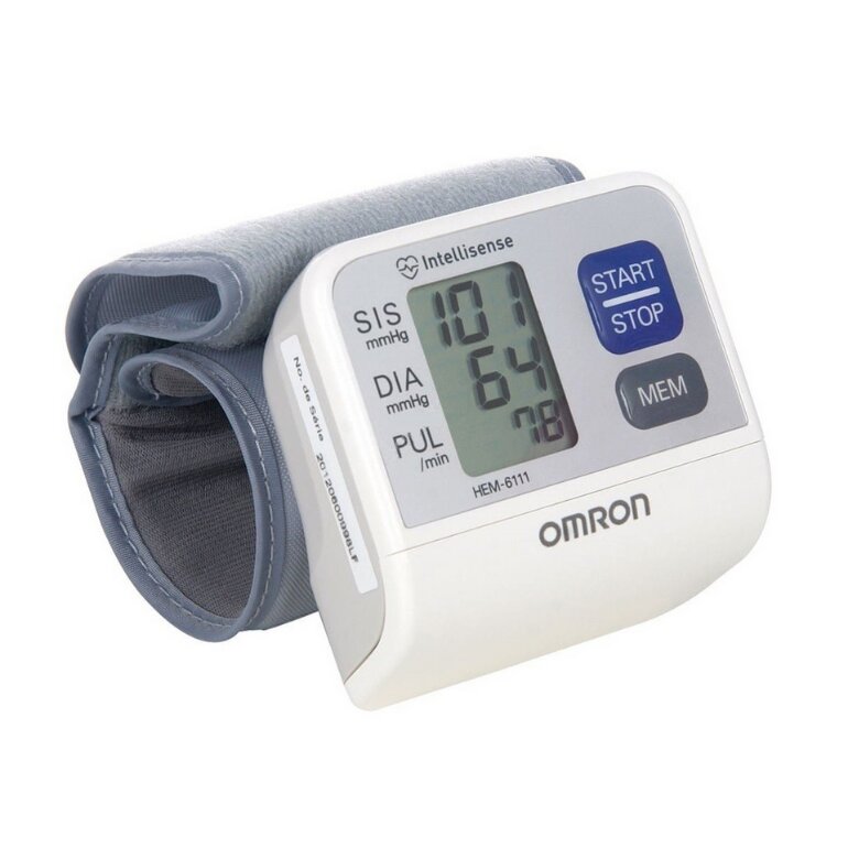 Máy đo huyết áp Omron tại nhà 