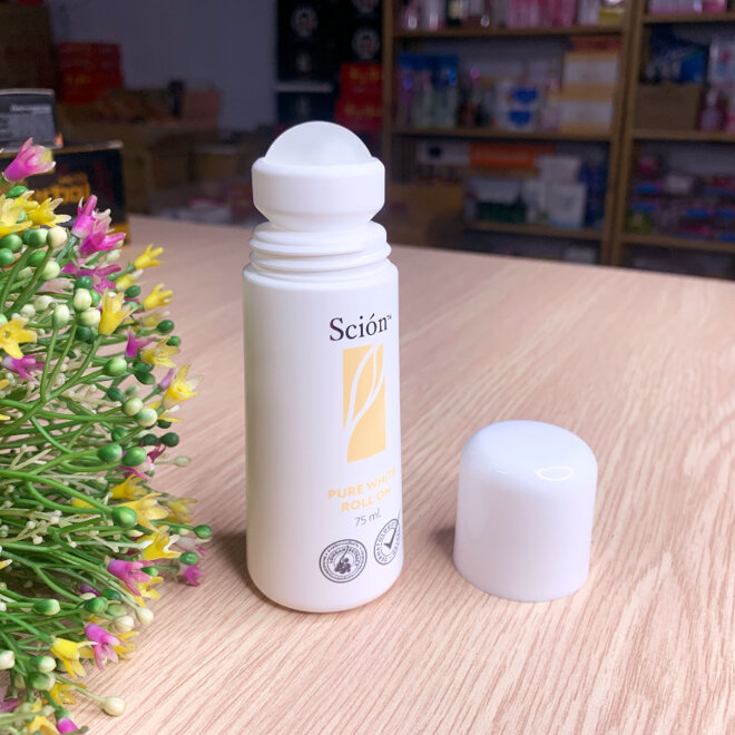 lăn khử mùi Scion Pure White Roll On