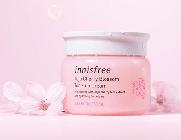 Kem dưỡng ẩm Hàn Quốc Innisfree Jeju Cherry Blossom Tone Up Cream