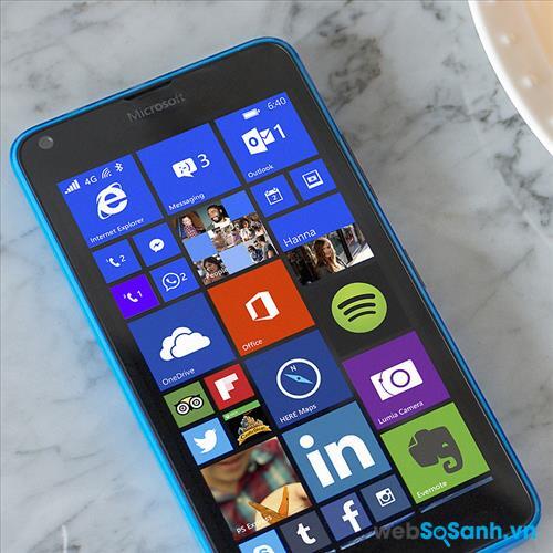 Điện thoại Microsoft Lumia 640 chạy trên nền hệ điều hành Windows Phone 8.1 cùng những phần mềm tiện ích của Microsoft