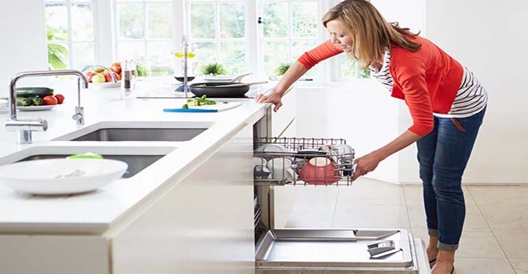 Máy rửa bát có giá khá cao Có nên mua máy rửa bát không