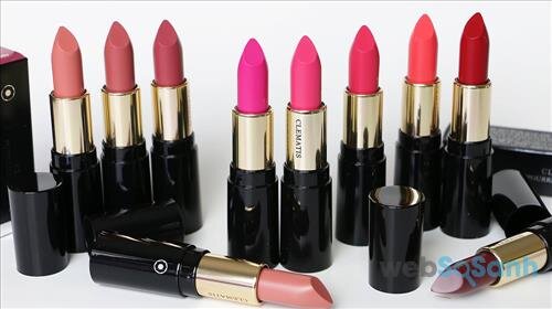 Dòng son lì Clematis Potpourri Lipstick có bao bì cực kỳ sang chảnh