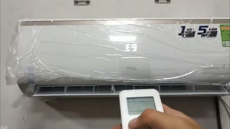 Máy lạnh TCL báo lỗi E9
