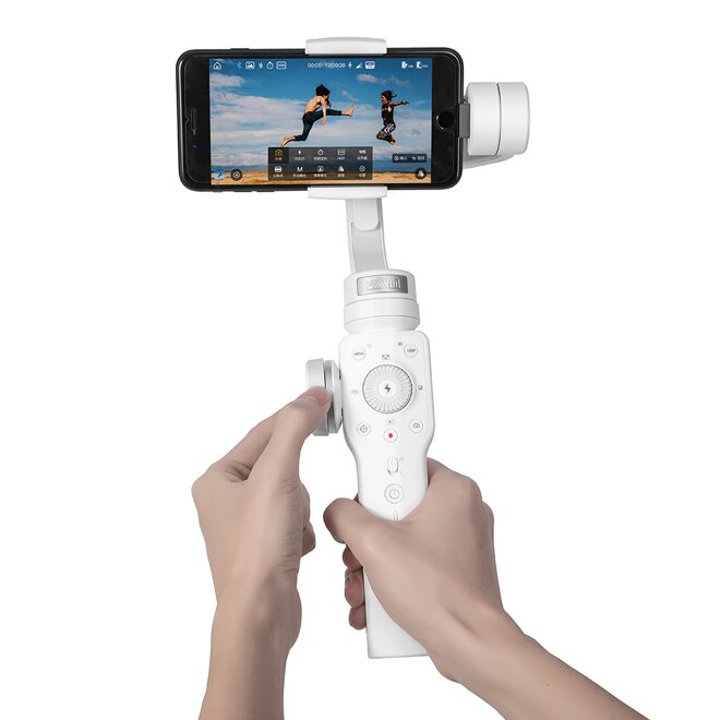 Gậy Gimbal chống rung smartphone Zhiyun Smooth 4 thiết kế hiện đại sử dụng thuận tiện