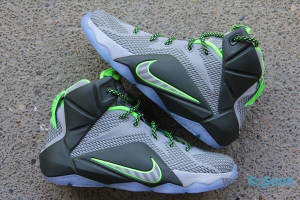 giày bóng rổ Nike lebron 12